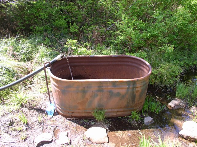 6.10.06 Table Mtn_3CR 142 